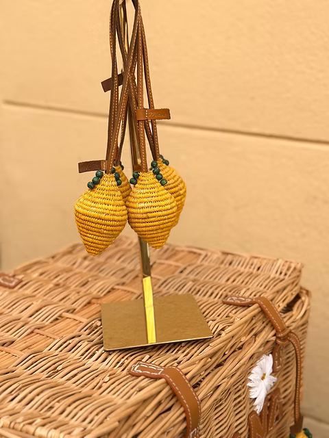 LEMON CHARMS