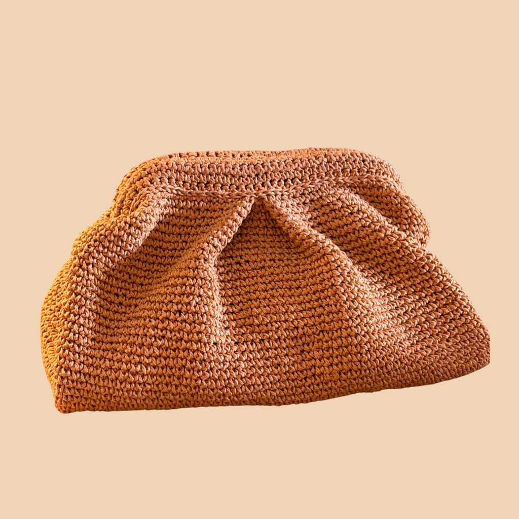 DAISY CLUTCH